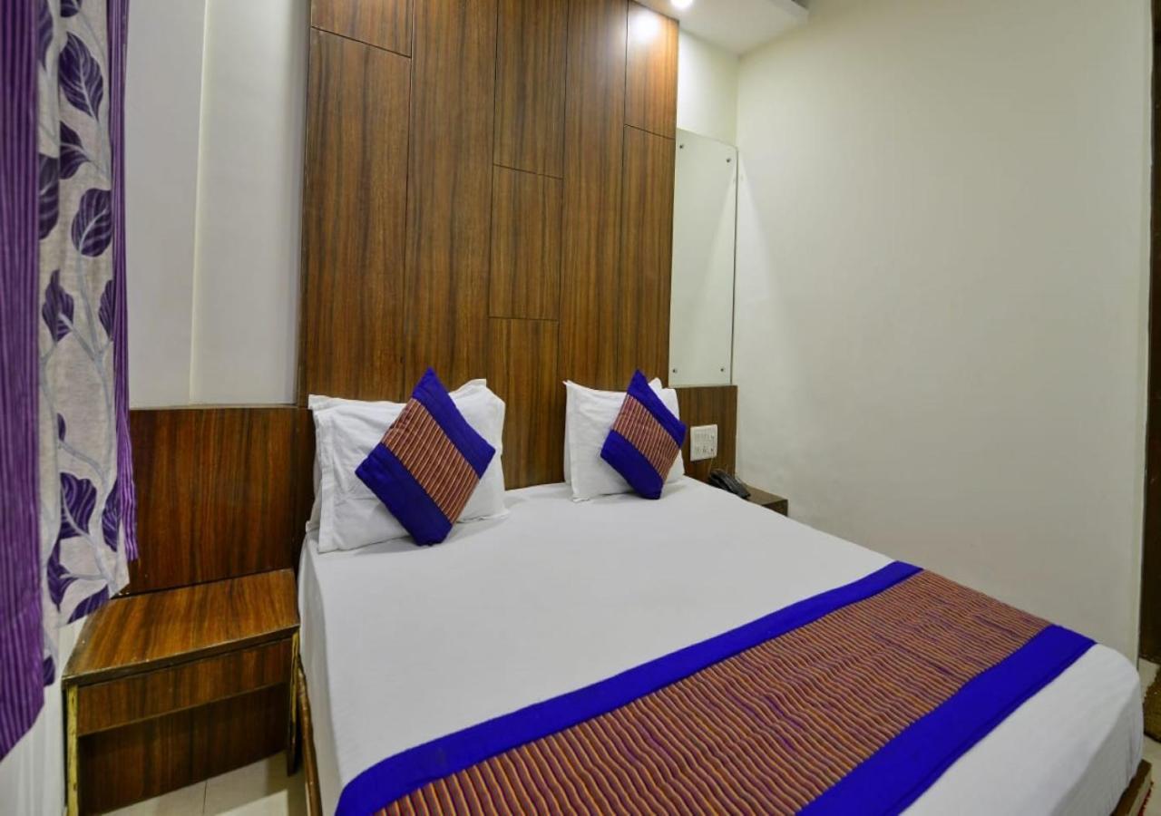 Hotel International Neelam Near New Delhi Railway Station Neu-Delhi Exterior foto