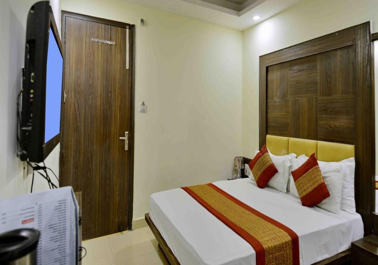 Hotel International Neelam Near New Delhi Railway Station Neu-Delhi Exterior foto