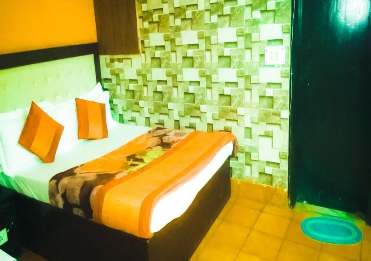 Hotel International Neelam Near New Delhi Railway Station Neu-Delhi Exterior foto